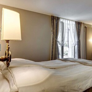 Junior Suite, 1 Bedroom, Balcony, Garden View | Premium bedding, down comforters, in-room safe, desk - Résidence Les Sources Des Alpes (Leukerbad)