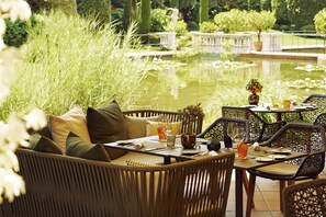 2 restaurants; breakfast, lunch, and dinner served - Giardino Ascona (Ascona)
