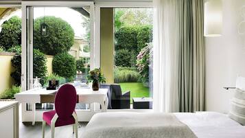 Literie de qualité supérieure, couette en duvet d'oie, minibar