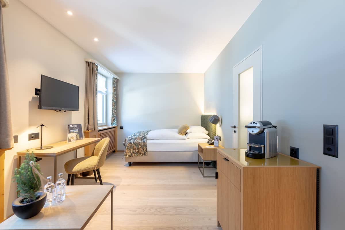 Ropa de cama de alta calidad, edredón y minibar
