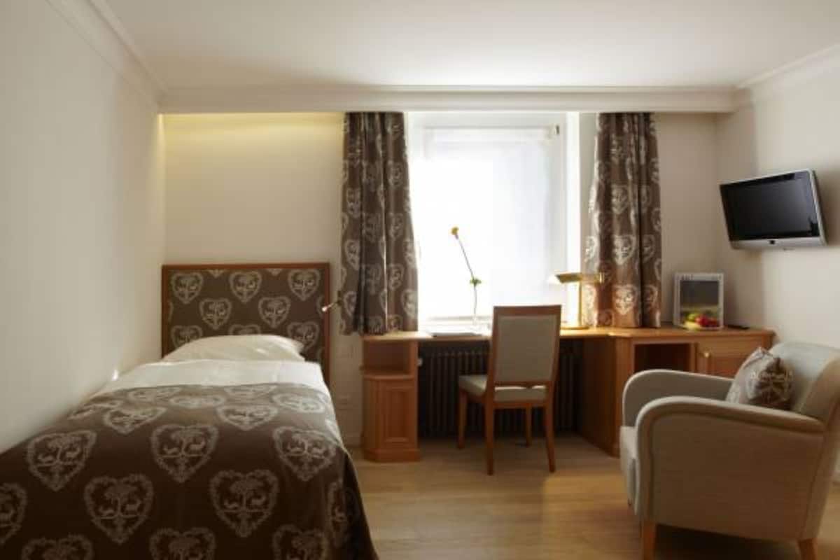 Superior-Einzelzimmer | 1 Schlafzimmer, hochwertige Bettwaren, Daunenbettdecken, Minibar
