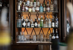 Bar (in der Unterkunft)