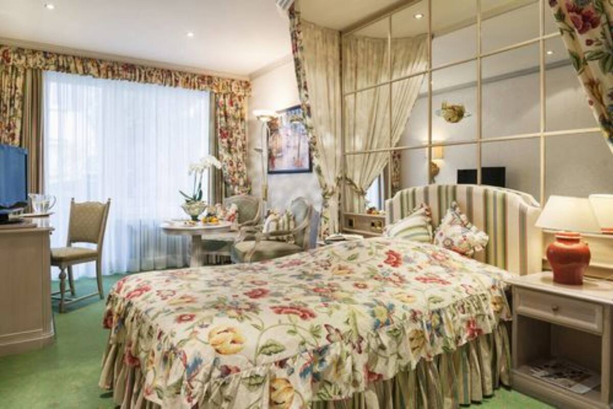 Single Room | Premium bedding, minibar, in-room safe, desk