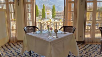 2 Restaurants, Mittagessen, Abendessen, französische Küche