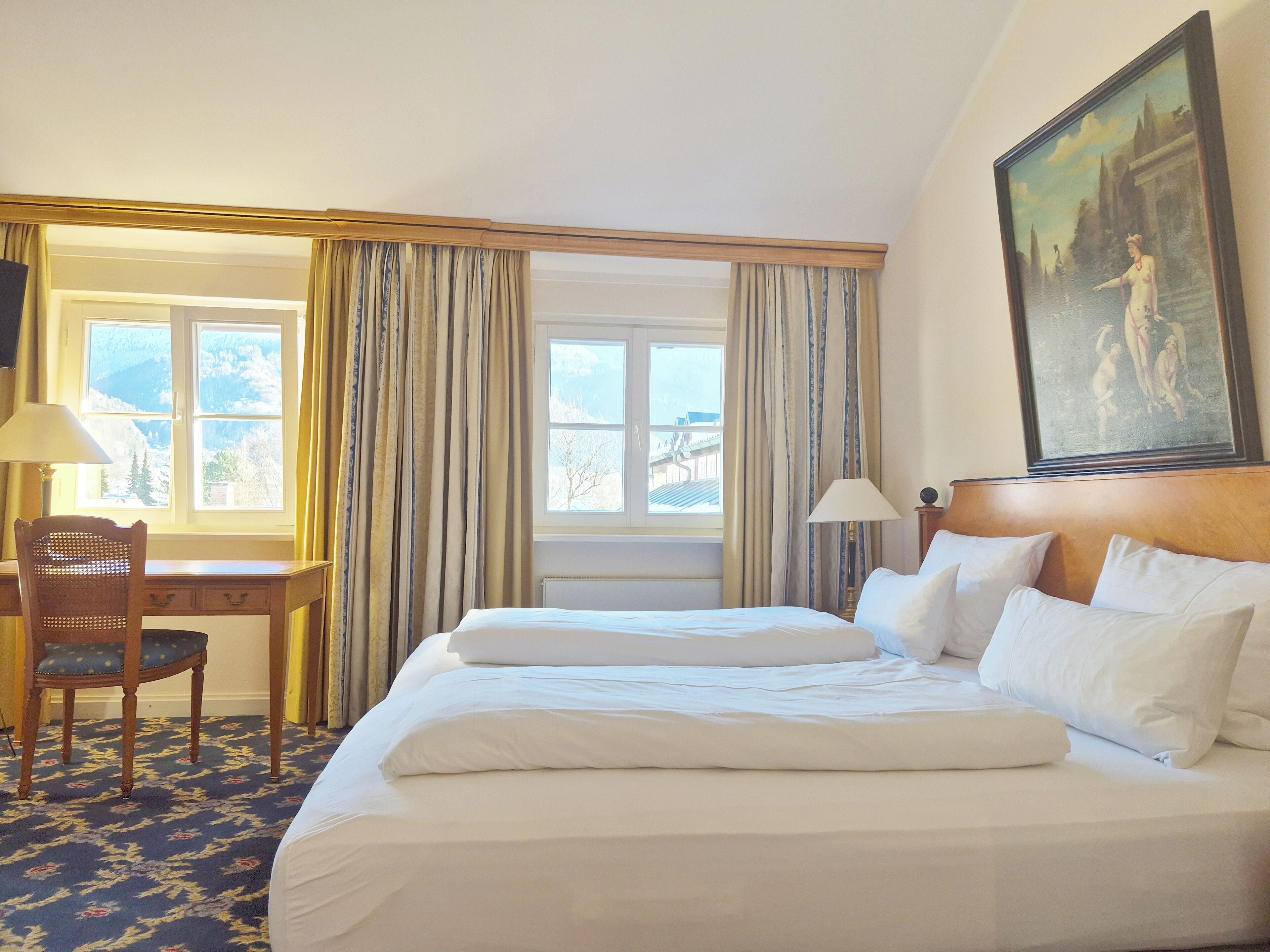 comfort suite | 1 bedroom, hypo-allergenic bedding, down duvets, pillow-top beds