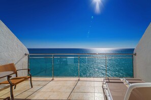Romantic Double Room, Terrace, Sea View | Terrace/patio - Hotel Servigroup Montíboli (Villajoyosa)