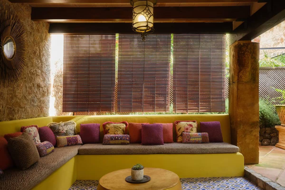 Suite (Matthew Williamson)