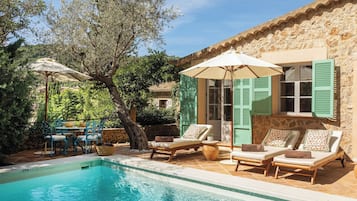 Suite (Matthew Williamson) | View from room