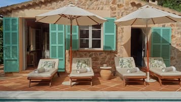 Suite (Matthew Williamson) | Terras