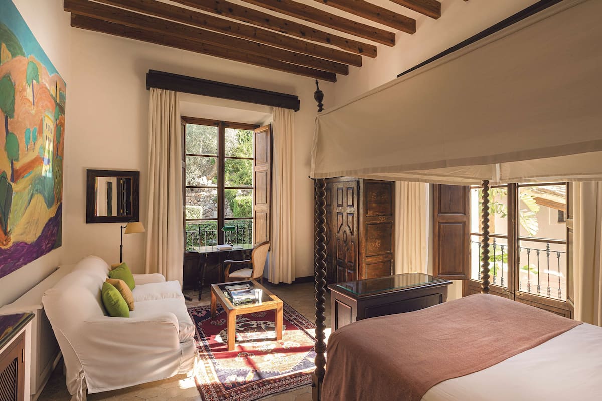 Superior Double Room | Premium bedding, down comforters, minibar, in-room safe