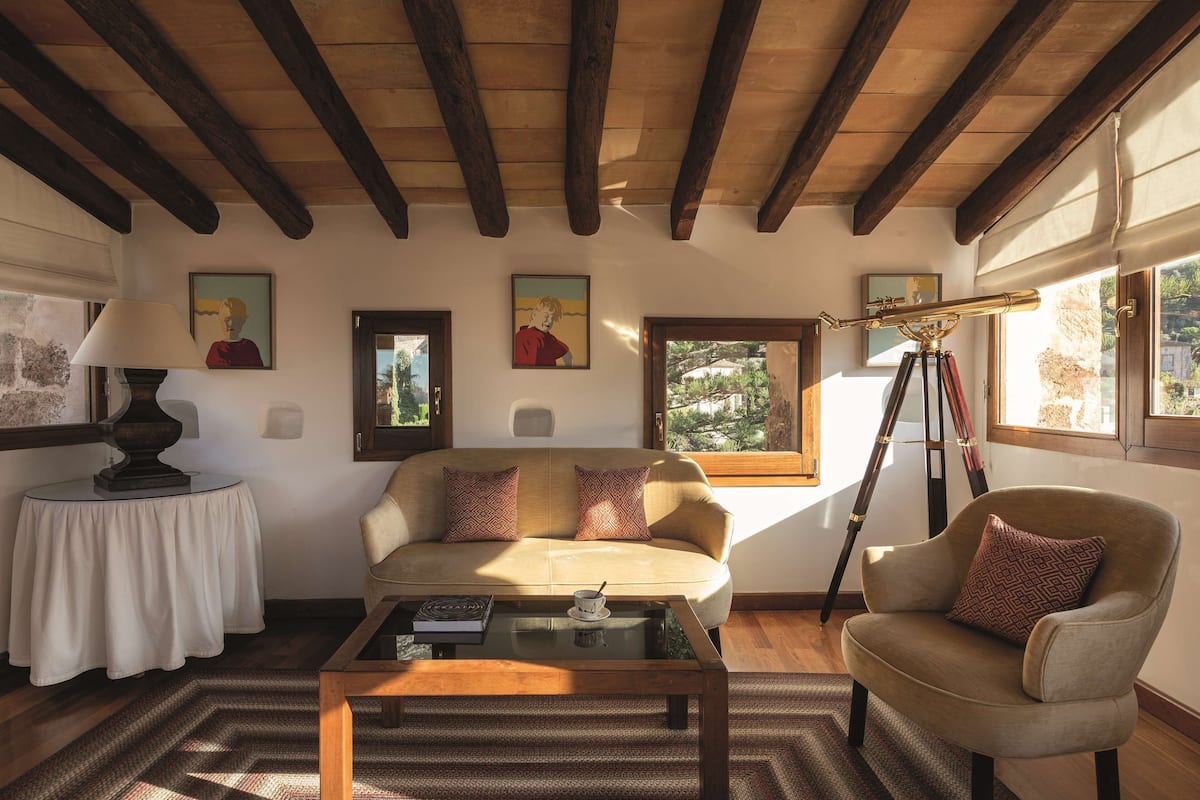 Junior Suite, Tower | Premium bedding, down comforters, minibar, in-room safe