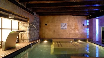 Sauna, bain Ă remous, hammam, hammam, soins corporels