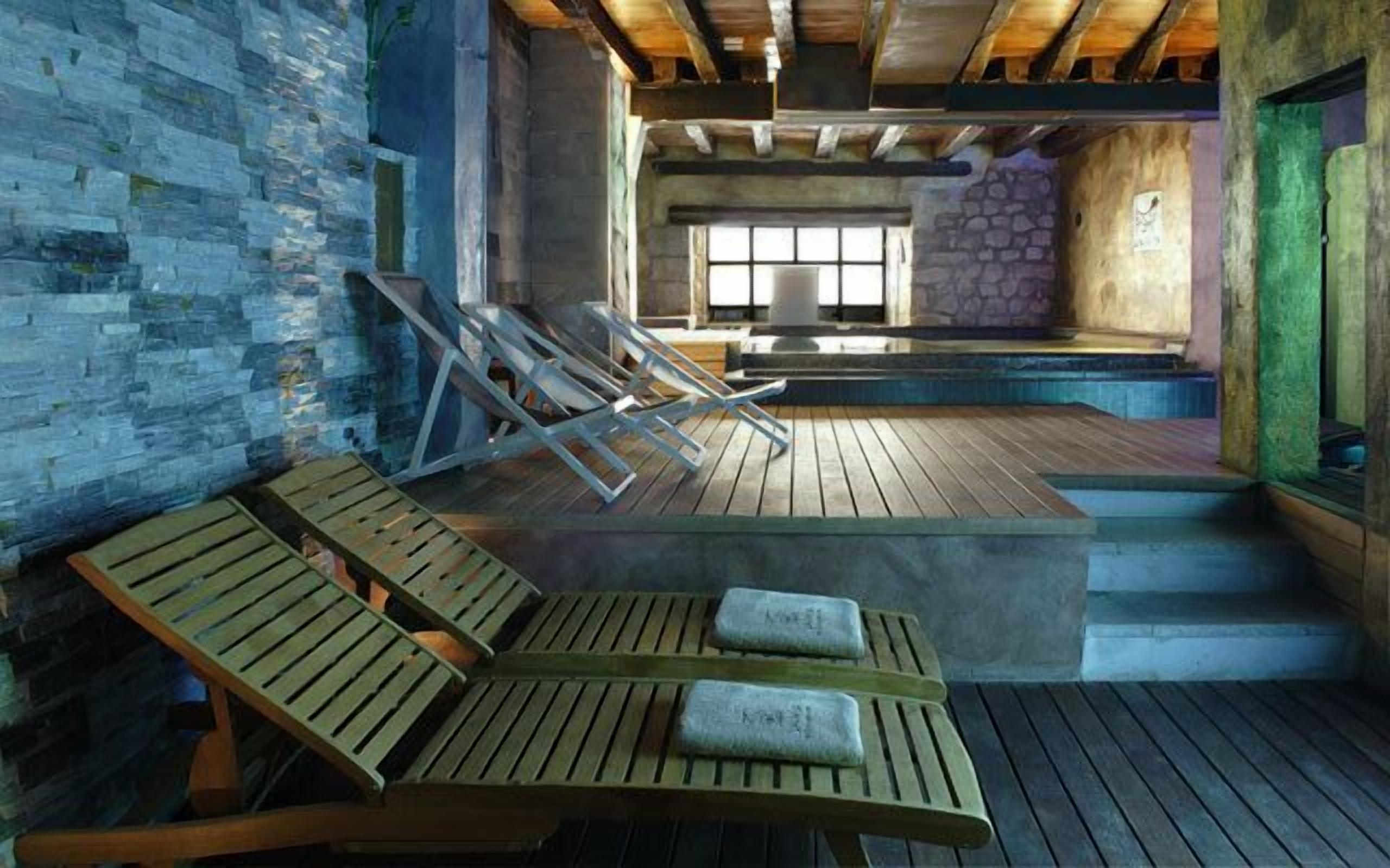 sauna, hot tub, steam room, turkish bath/hammam, body treatments