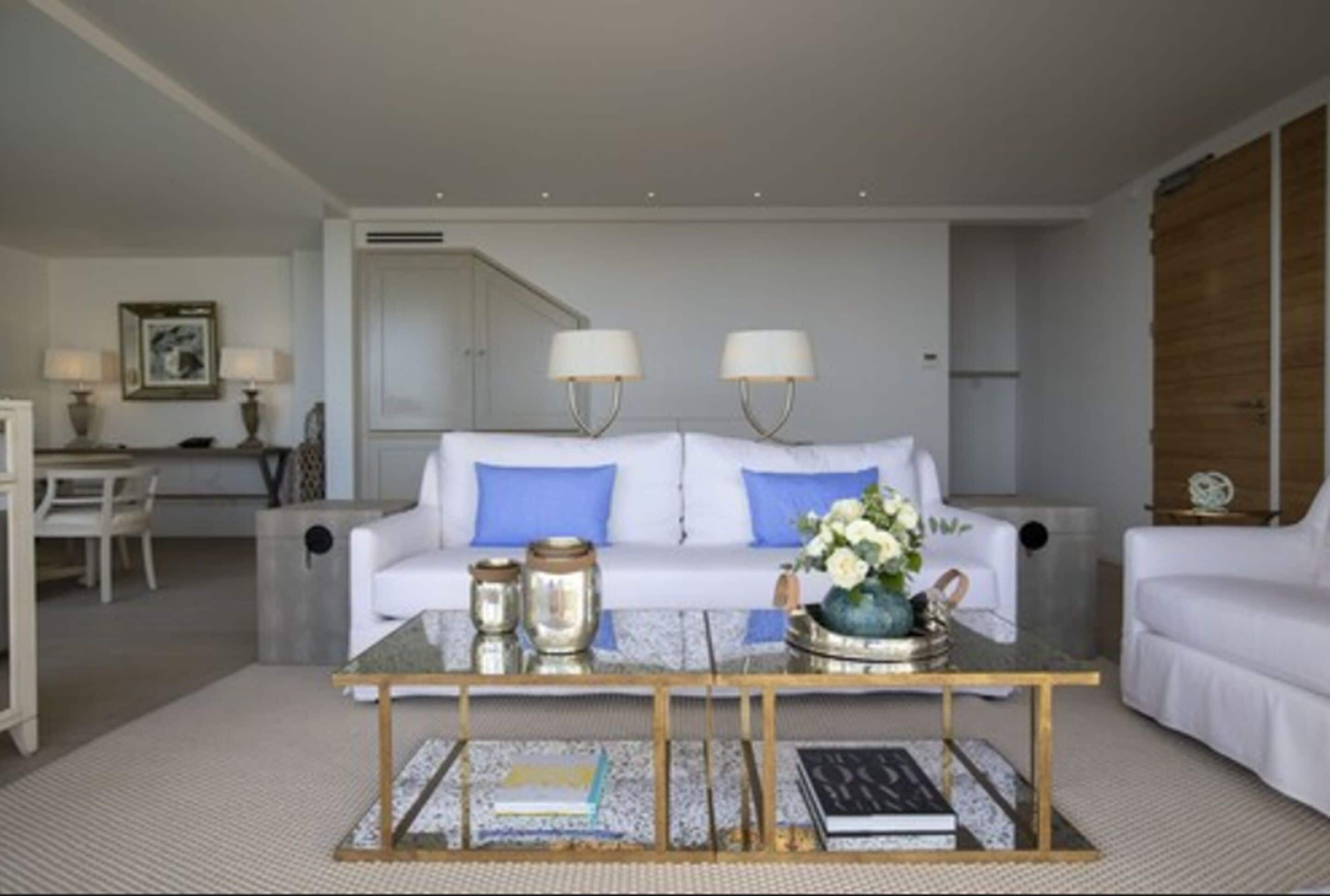 suite (duplex spirit) | premium bedding, minibar, in-room safe, desk