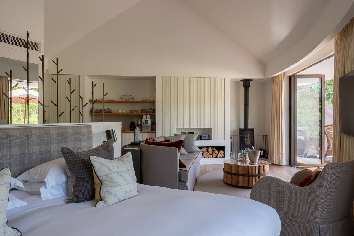 Casa de árbol (Studio Suite) | Ropa de cama de alta calidad y minibar 