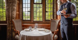 2 restauranter, frokost serveres
