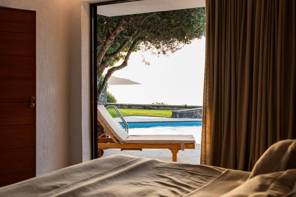 Premium bedding, minibar, in-room safe, individually furnished
