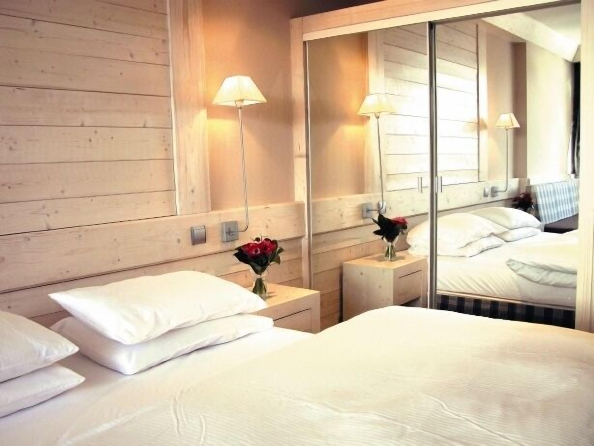 triple room (prestige) | egyptian cotton sheets, premium bedding, in-room safe