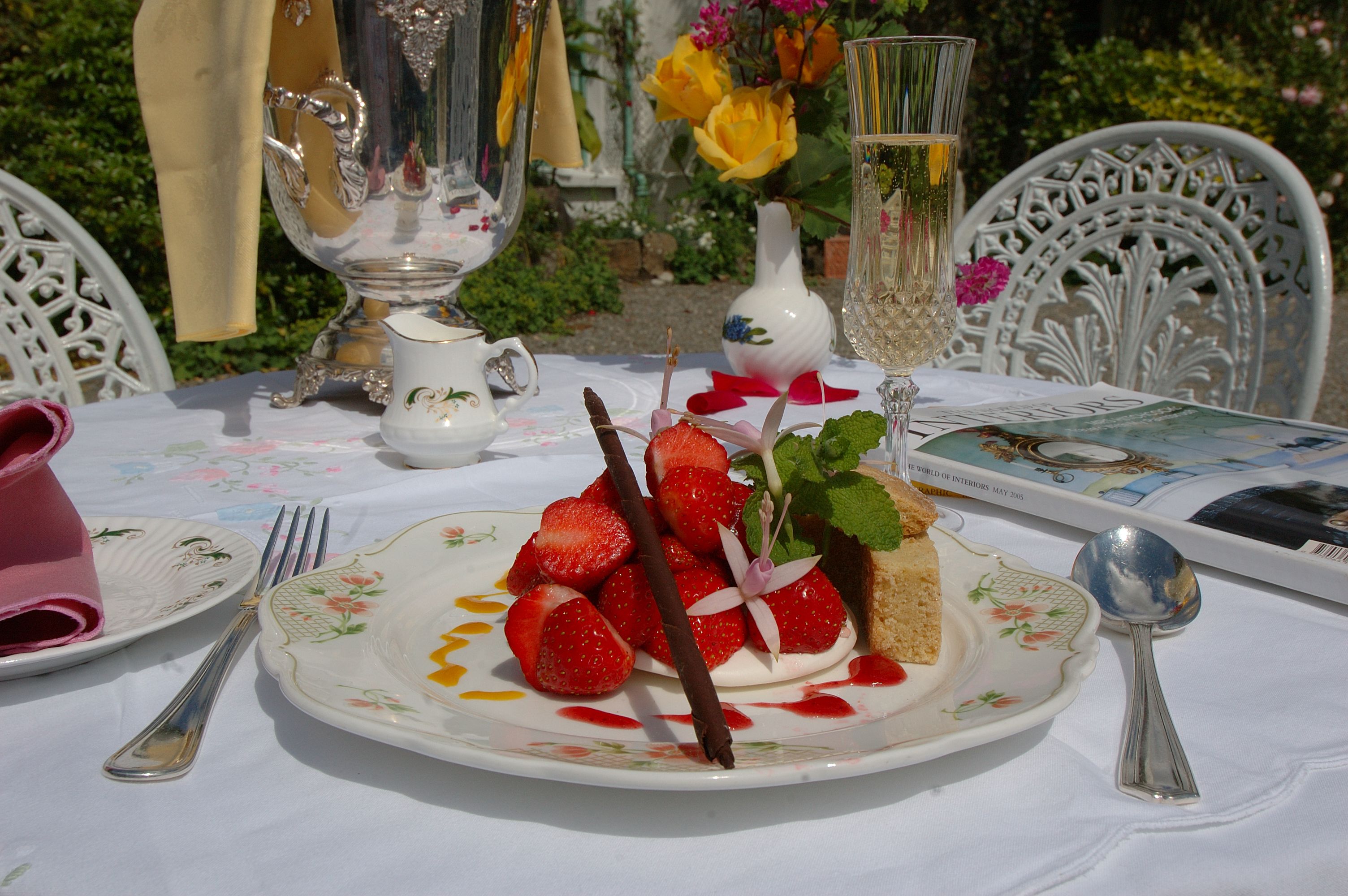 breakfast, lunch, dinner served; garden views