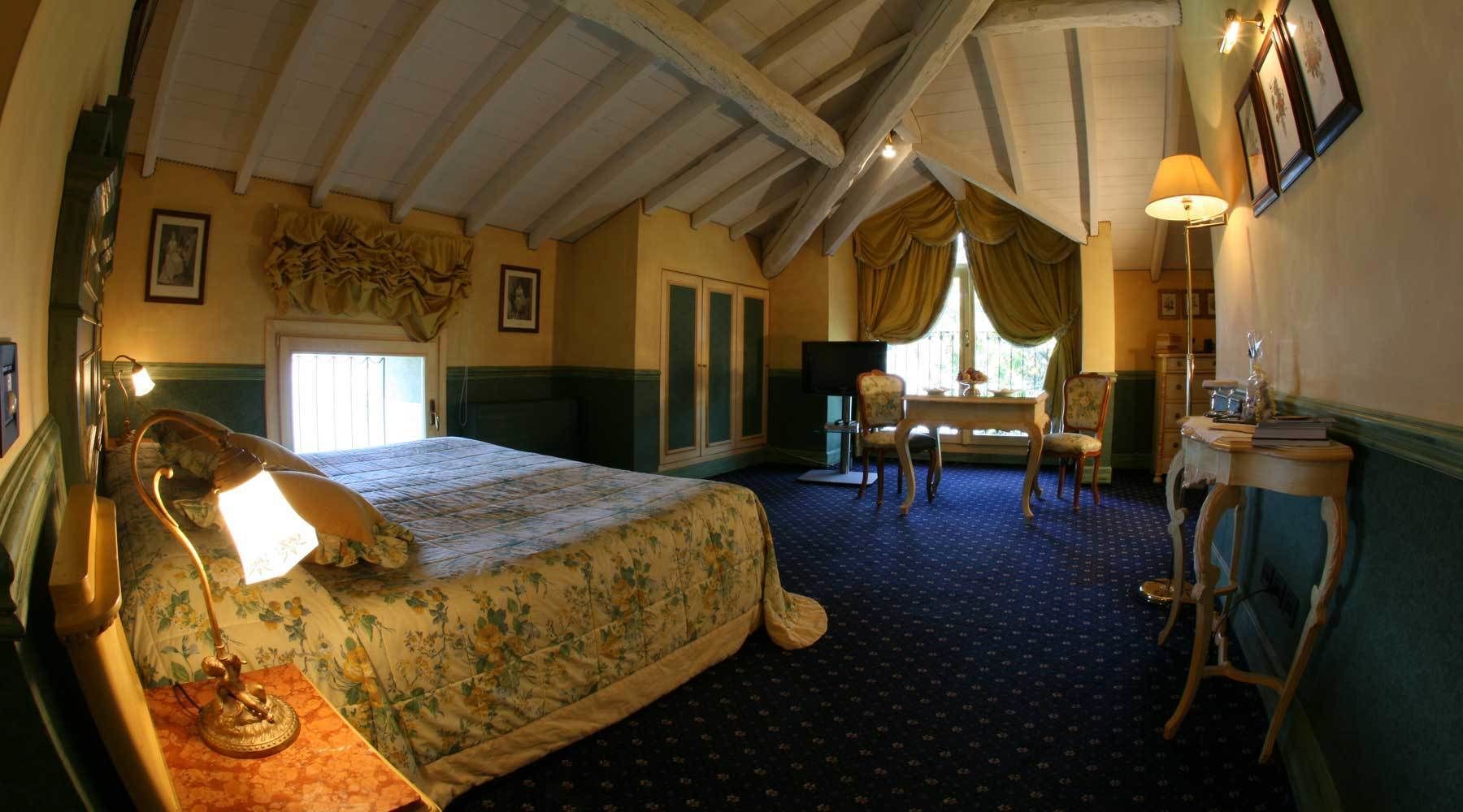 minibar, in-room safe, cots/infant beds, rollaway beds