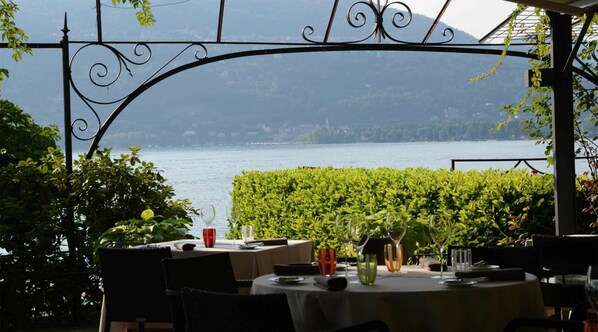 Lunch, dinner served; local cuisine, alfresco dining - Il Sole di Ranco (Ranco)