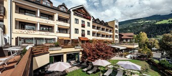 Dominik Alpine City Wellness Hotel