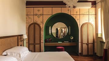 Deluxe Room | 1 bedroom, Frette Italian sheets, premium bedding, down comforters