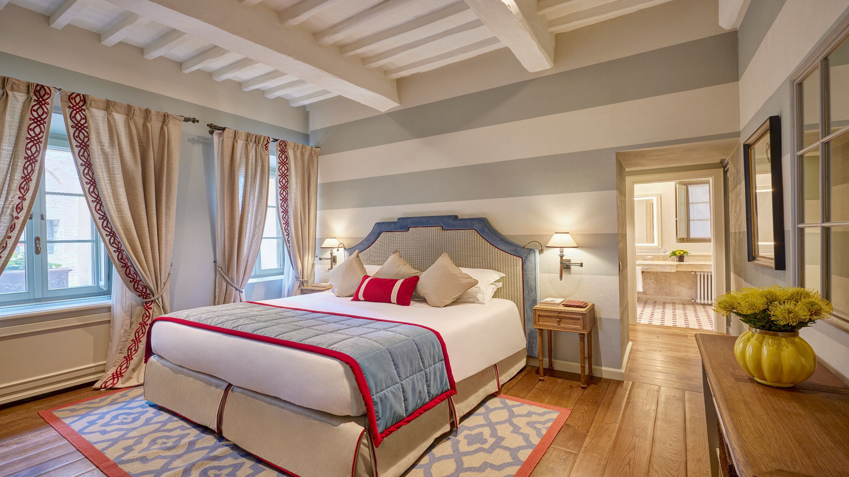 Suite | Allergikerbettwaren, Daunenbettdecken, Minibar, Zimmersafe