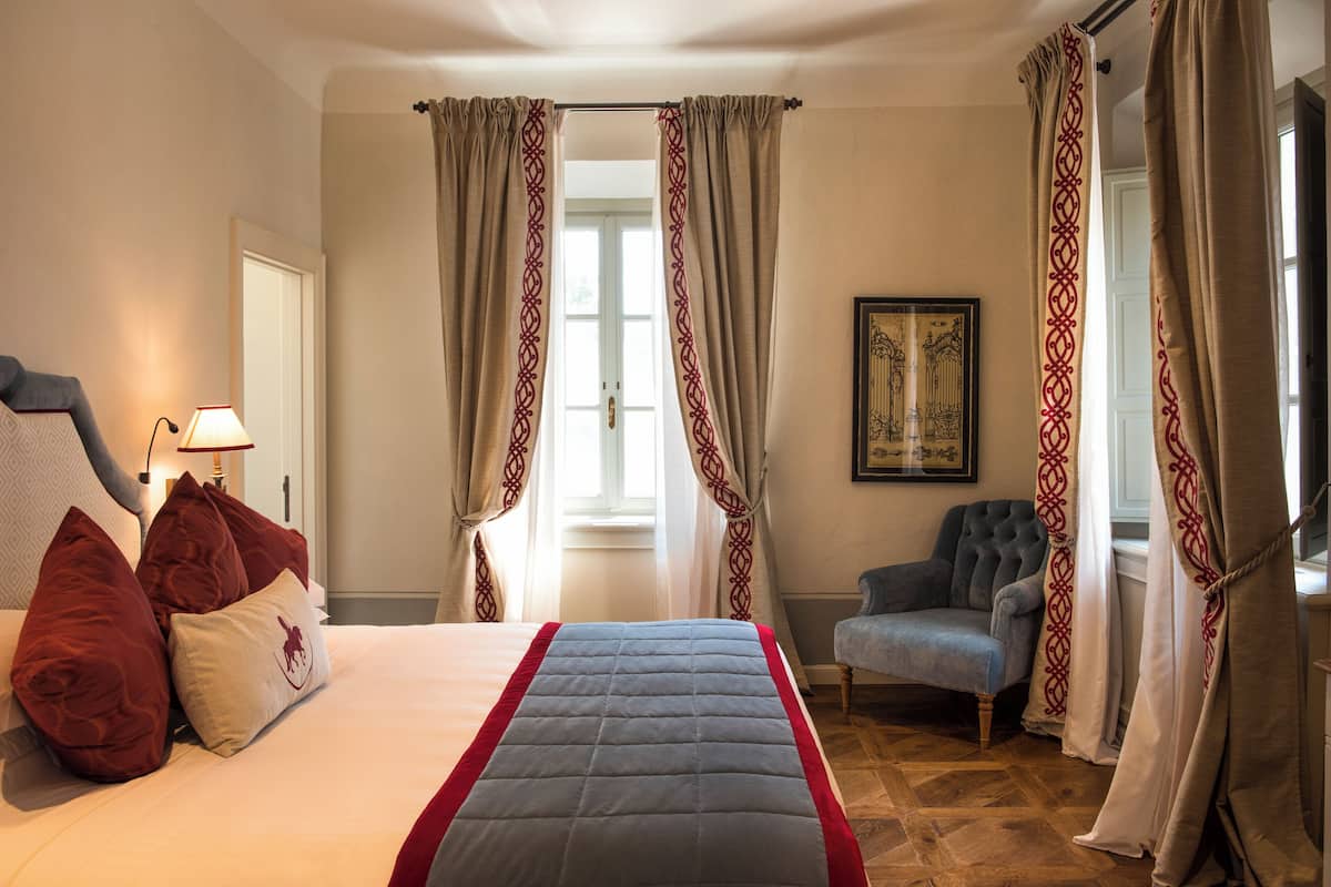 Suite | 1 habitación, ropa de cama hipoalergénica, edredón y minibar