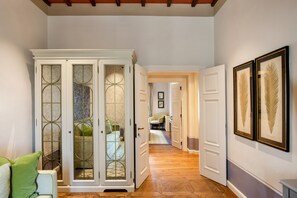 Suite La Pieve | Living area | 30-inch LCD TV with satellite channels, TV