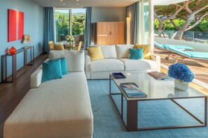 Suite, Hot Tub (Master, Seaside) | Living area