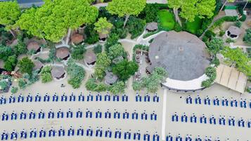 Private beach nearby, beach cabanas, sun loungers, beach umbrellas