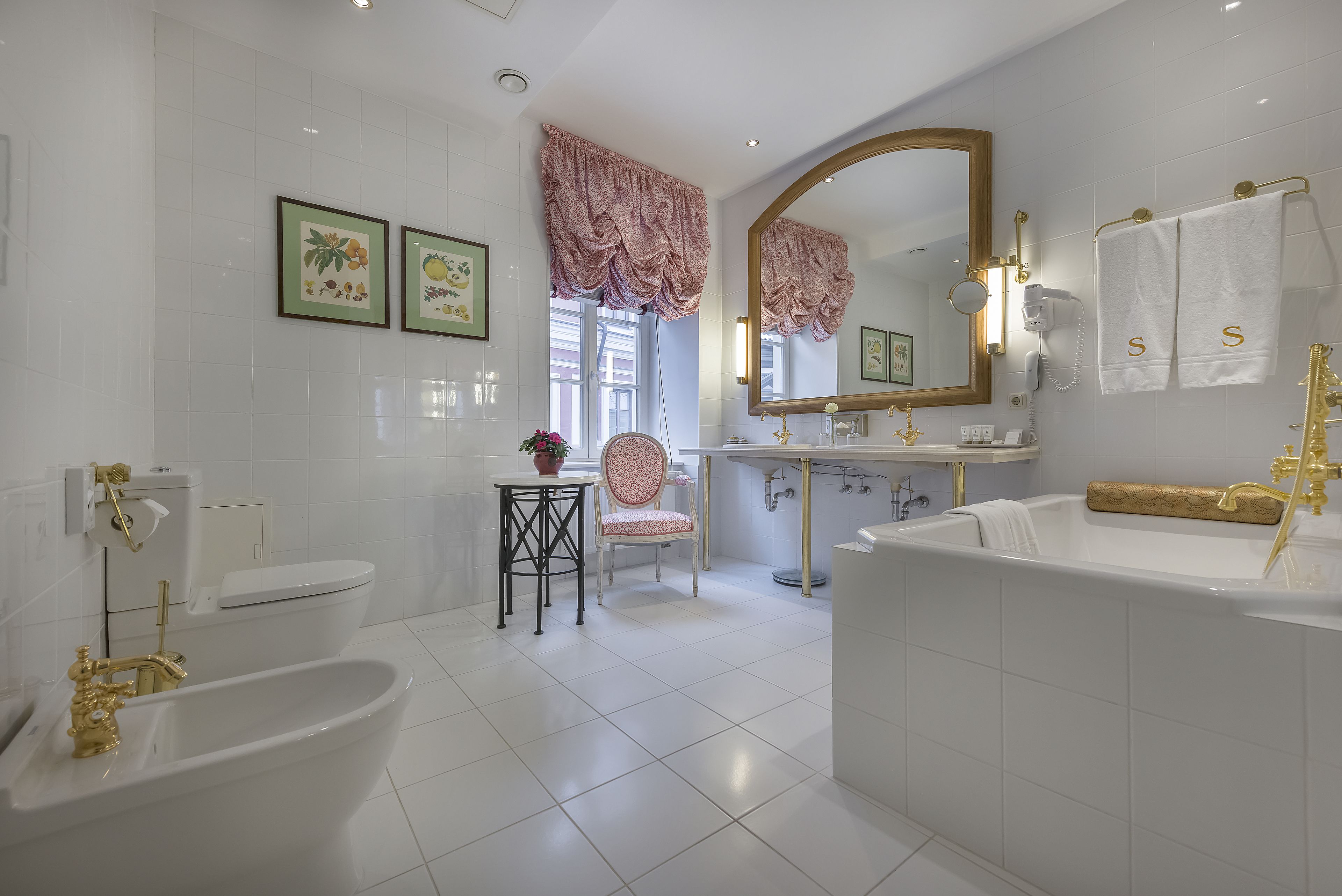 suite junior (with spa access) | bathroom | separate bathtub and shower, rainfall showerhead, designer toiletries