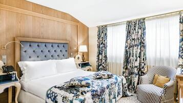 Classic Double Room | Hypo-allergenic bedding, Select Comfort beds, minibar, in-room safe