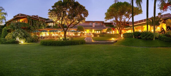Exterior - Las Mananitas Hotel Garden Restaurant and Spa (Cuernavaca)