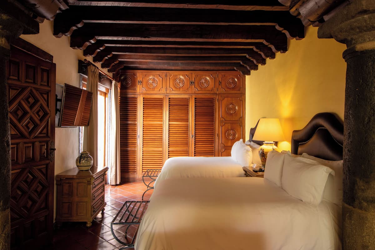 Suite, Patio | In-room safe, desk, free WiFi, bed sheets