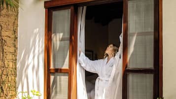 Suite, patio | Ropa de cama de alta calidad y edredón