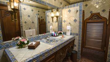 Free toiletries, hair dryer, bathrobes, slippers