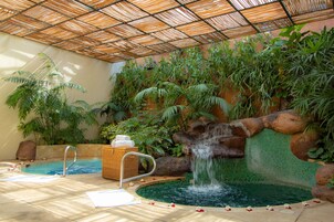 Sauna, steam room, 2 treatment rooms