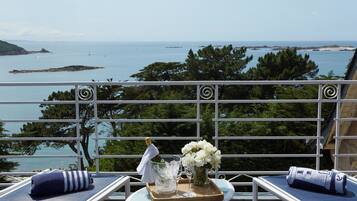 Internet, alarm clocks