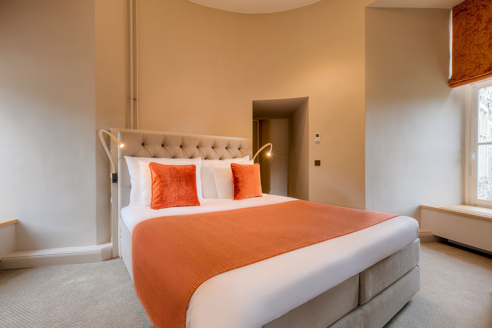 premium suite, tower | egyptian cotton sheets, premium bedding, down duvets, free minibar