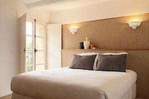 Literie de qualité supérieure, minibar, fer et planche à repasser