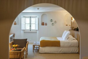 Family Suite (Junior) | Premium bedding, minibar, iron/ironing board, free WiFi