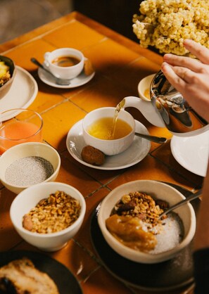 Kontinental frukost varje dag mot avgift