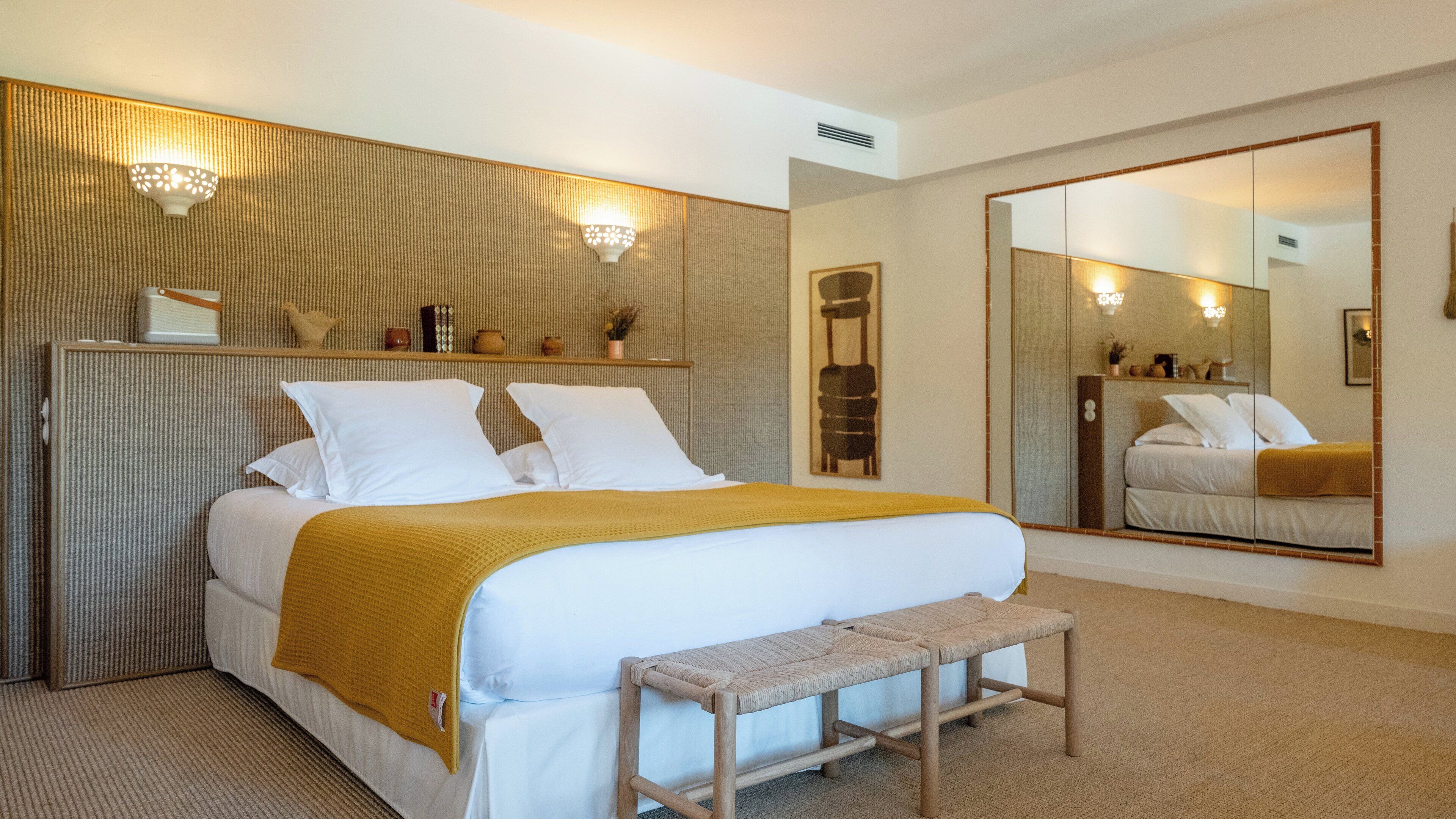 junior suite (signature) | premium bedding, minibar, iron/ironing board, free wifi