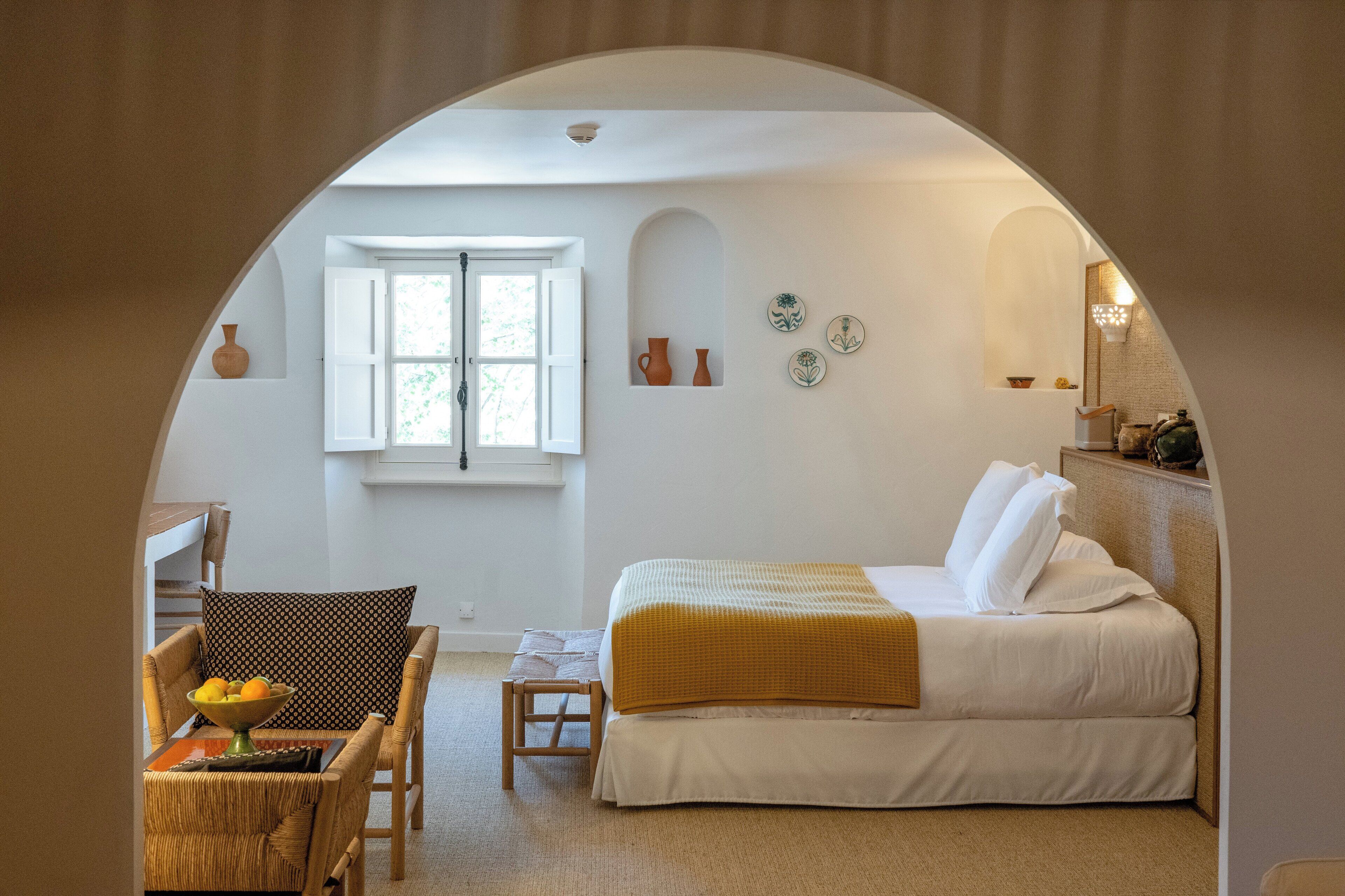 Luxe beddengoed, een minibar, een strijkplank/strijkijzer, gratis wifi