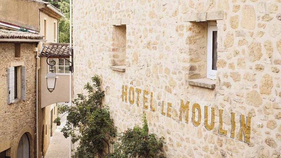 Le Moulin, Lourmarin, a Beaumier Hotel