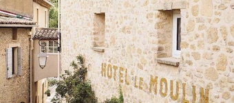 Le Moulin, Lourmarin, a Beaumier Hotel