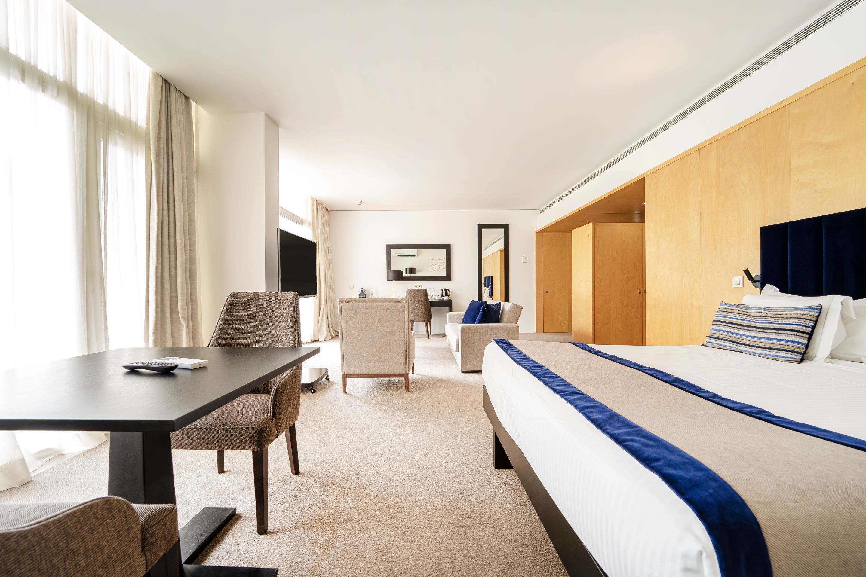 Grand Suite (Superior) | Minibar, Zimmersafe, Schreibtisch, Verdunkelungsvorhänge