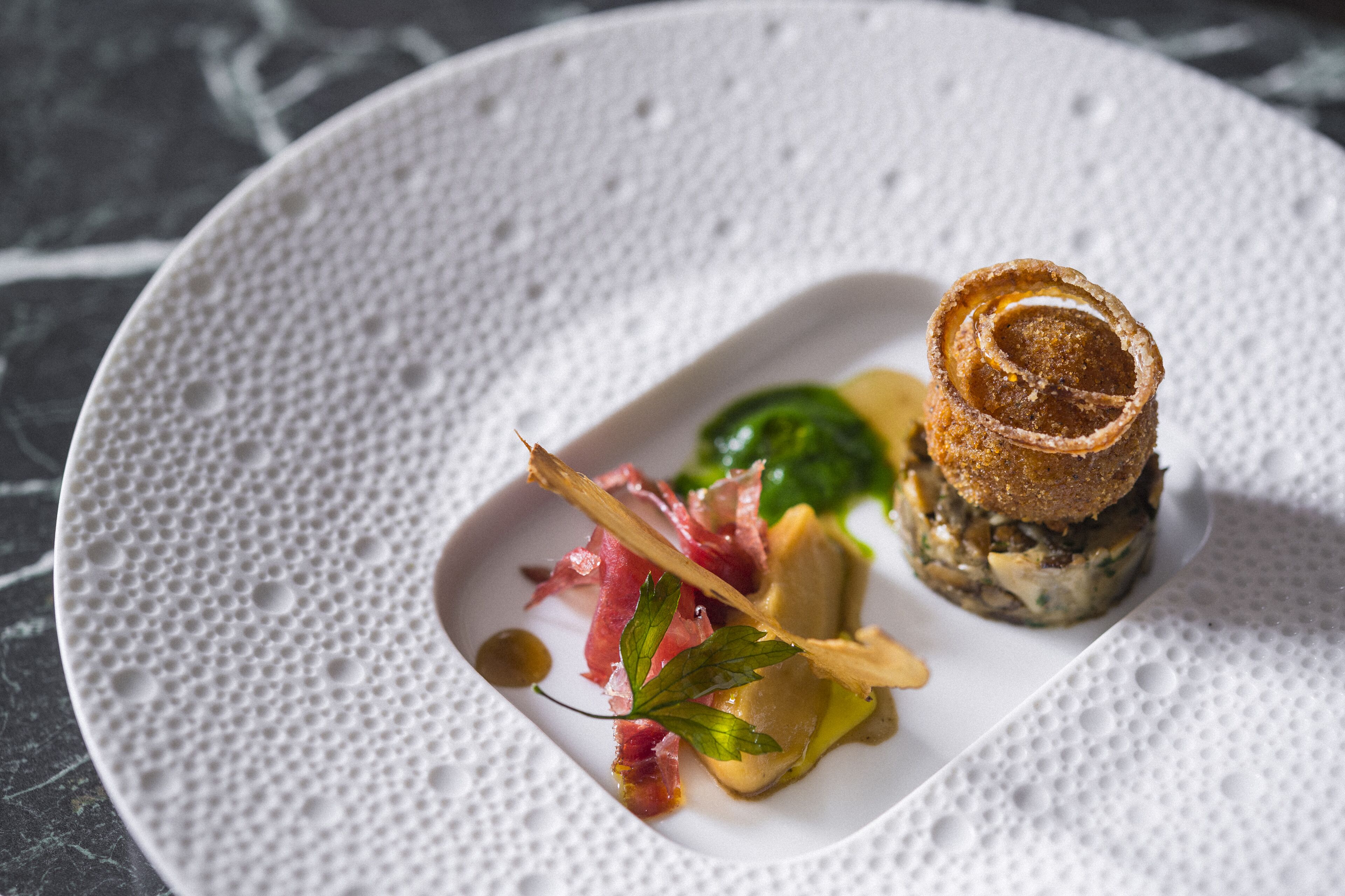 lunch and dinner served, french cuisine